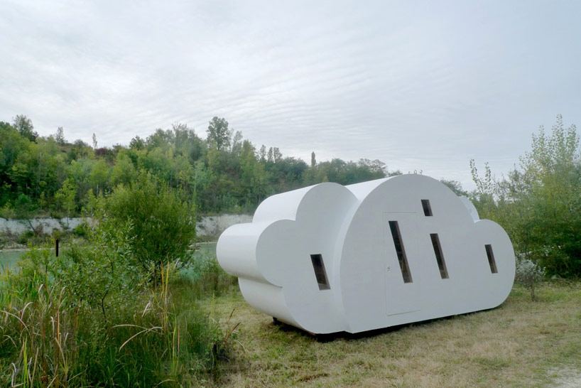 Cloud Hotel. Fot. www.bruitdufrigo.com